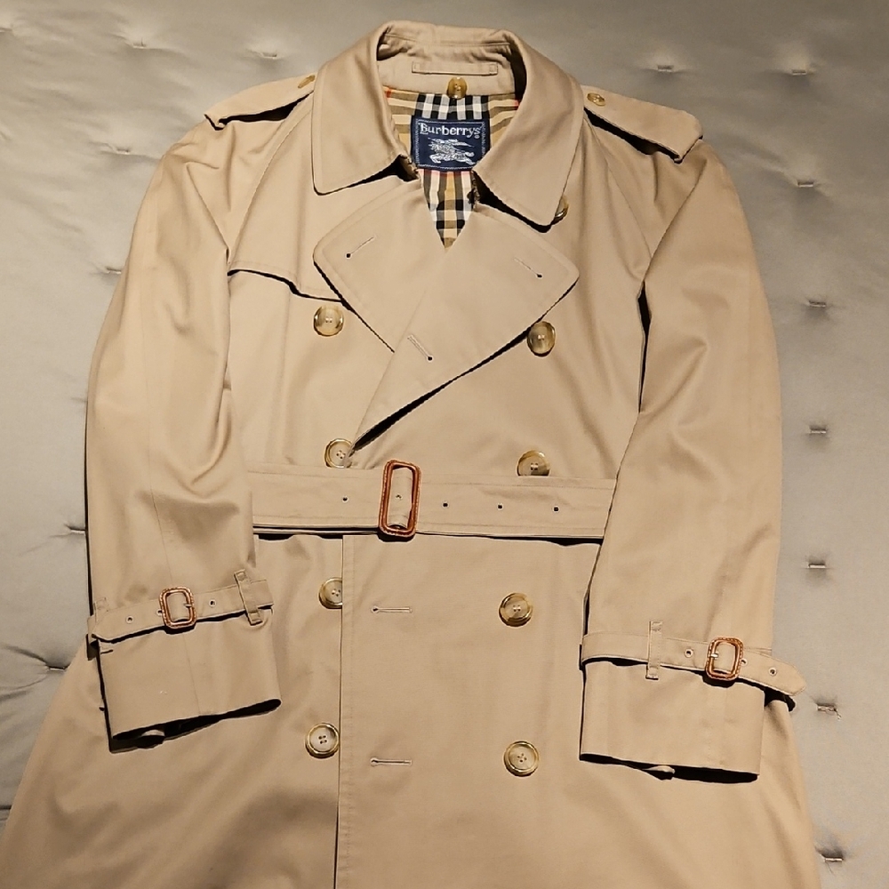 BURBERRY NOVA CHECK BELTED  TRENCH COAT